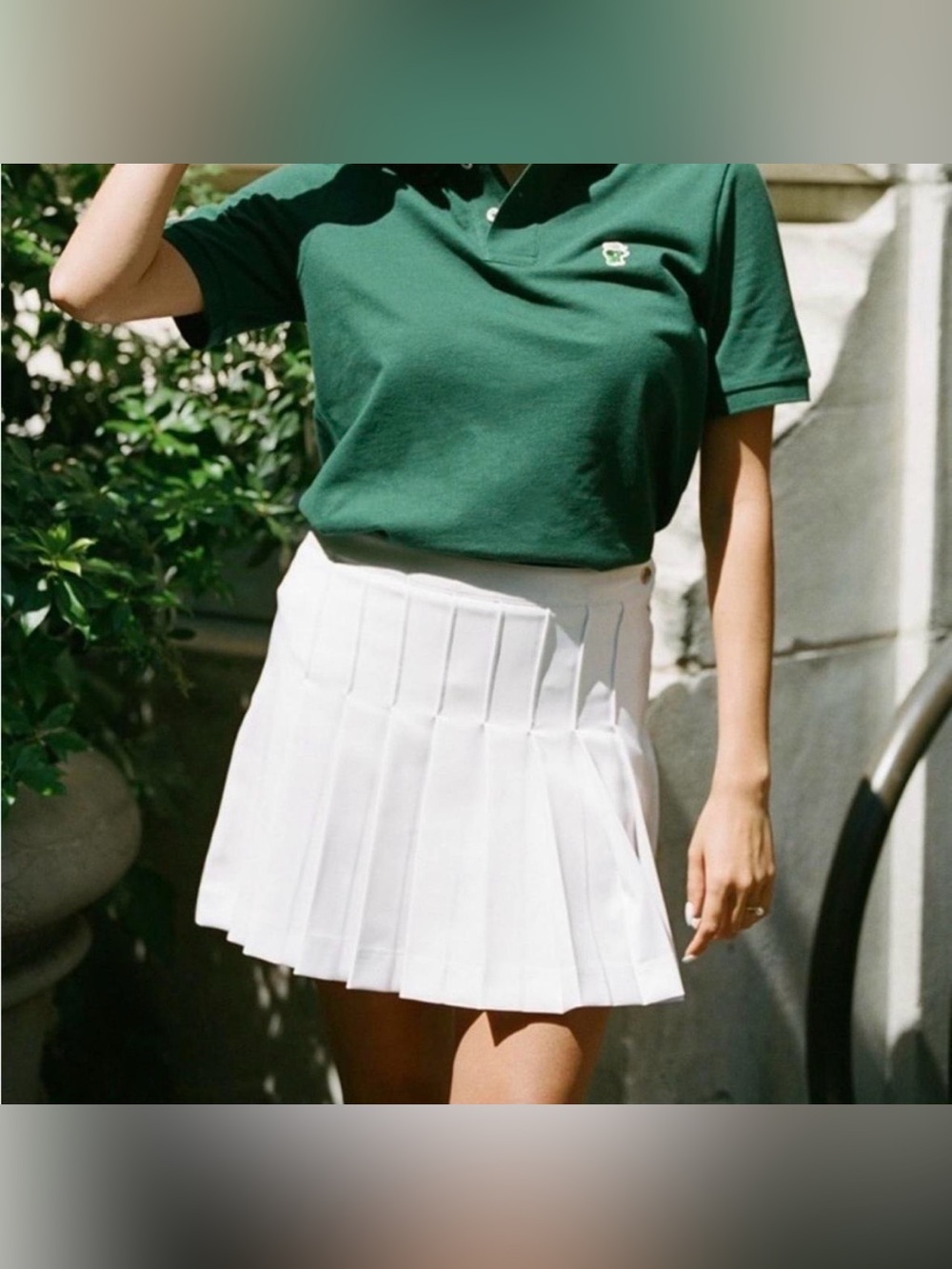 Rowing Blazers White Pleated Mini Skirt, size Medium